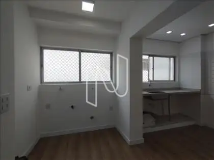 ÁREA SERVIÇO C/BANHEIRO 