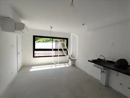 STUDIO 