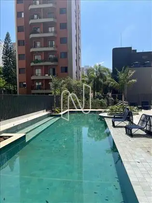 PISCINA 