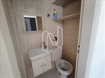 WC DE EMPREGADA 