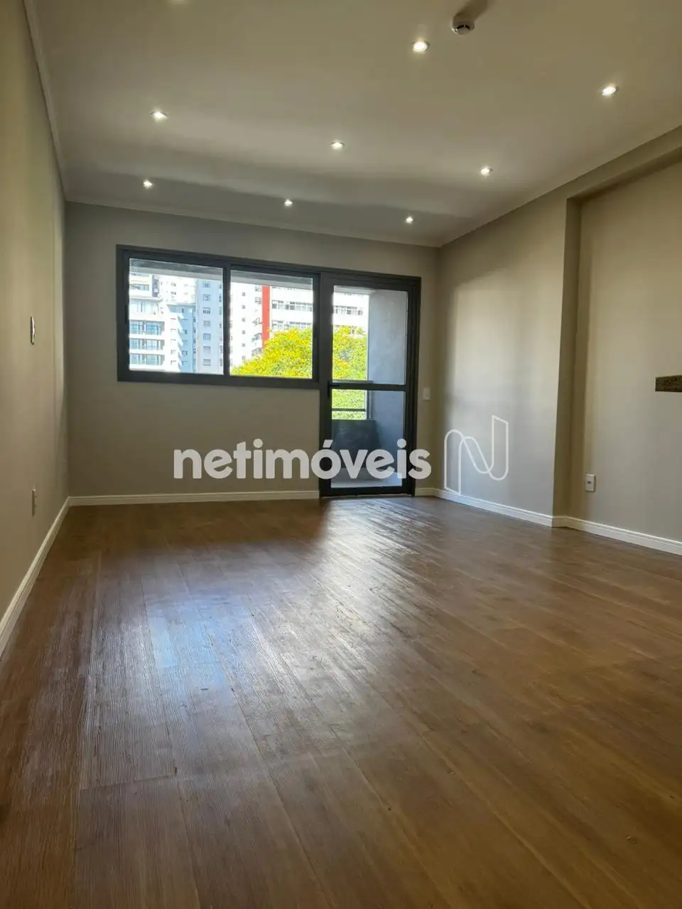  SALA