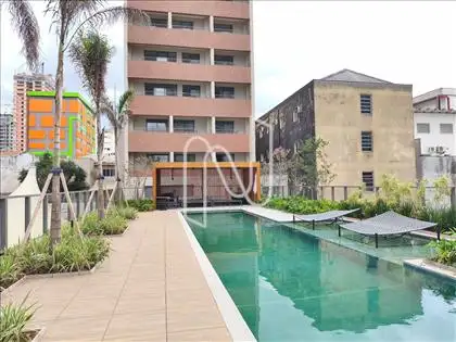 PISCINA 