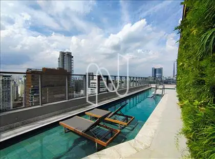 PISCINA 