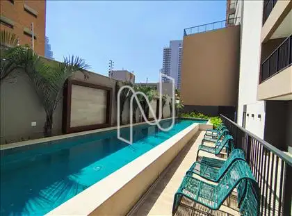 PISCINA 