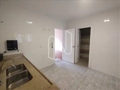 COZINHA COM DISPENSA  