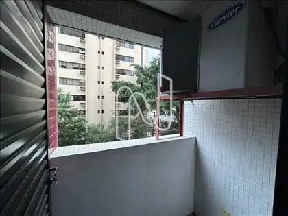 ÁREA EXTERNA / SERVIÇO 