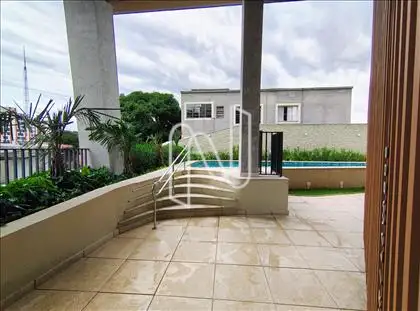 PISCINA 
