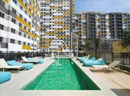 PISCINA 