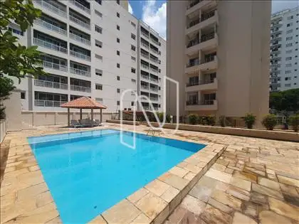 PISCINA 