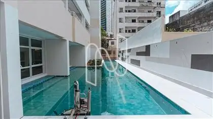 PISCINA 