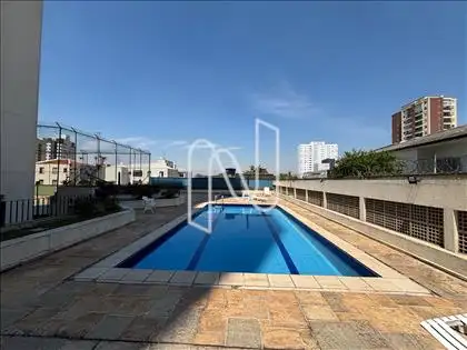 PISCINA 