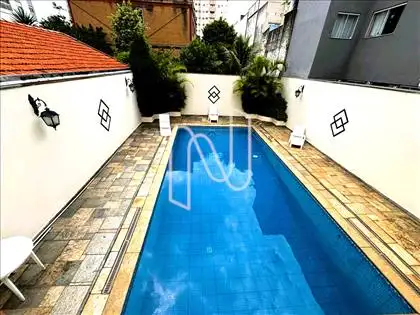 PISCINA 