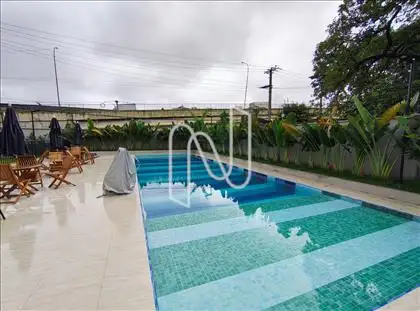 PISCINA 