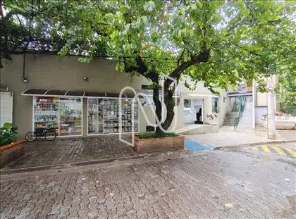 MERCADINHO/SALÃO DE BELEZA 