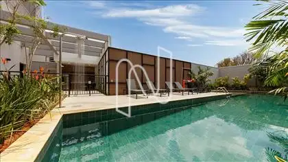PISCINA 