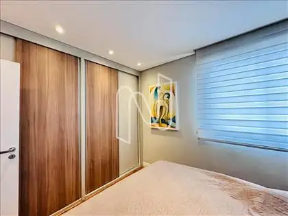 SUITE 
