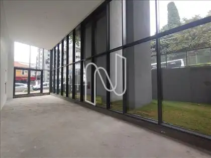 LOJA PÉ DIREITO DUPLO 
