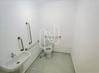 BANHEIRO COMPARTILHADO 