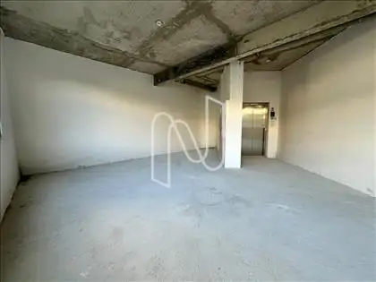 SALA E ELEVADOR 