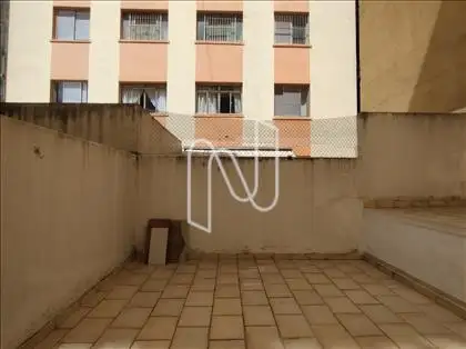 TERRAÇO COM ACESSO DORMITÓRIO 01
