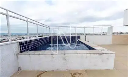 PISCINA 