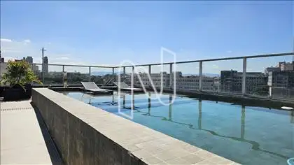 PISCINA 