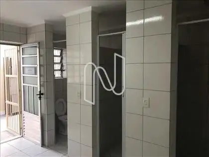 BANHEIROS