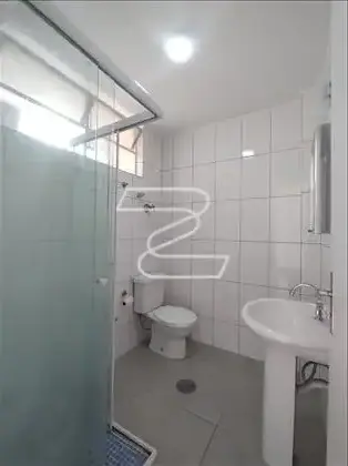 BANHEIRO COMPLETO COM VENTILAÇÃO NATURAL 