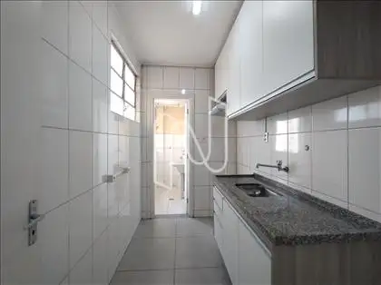 COZINHA PLANEJADA COM VENTILAÇÃO NATURAL 