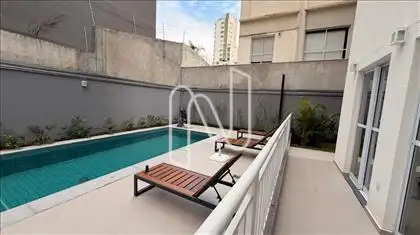 PISCINA 