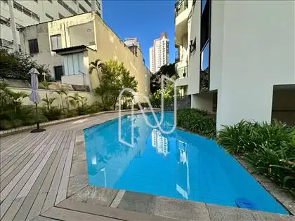 PISCINA 