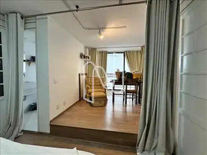 SUITE 