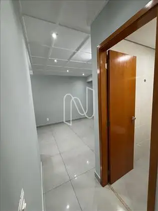  SALA