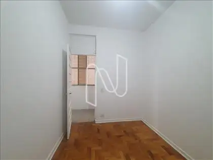 QUARTO DE SERVIÇO 