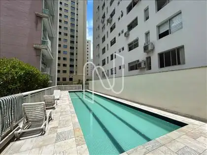 PISCINA 