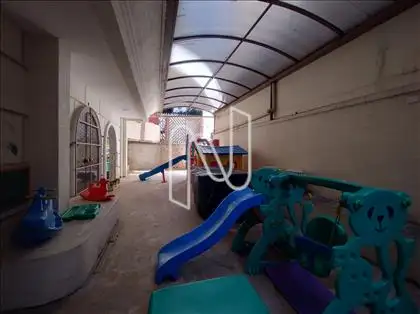 PLAYGROUND 