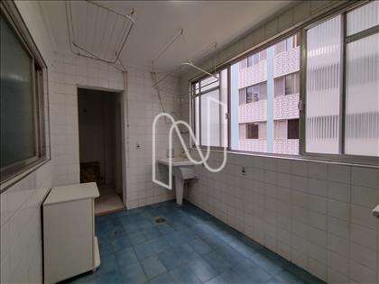 ÁREA SERVIÇO COM QUARTO E BANHEIRO 