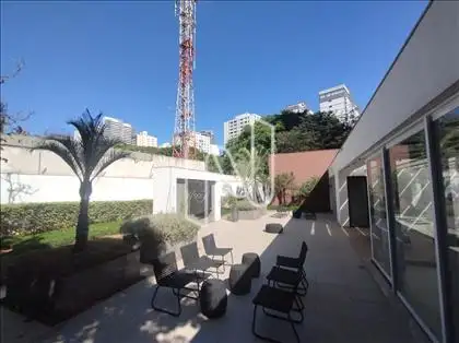 ÁREA EXTERNA DOS SALÕES DE FESTA