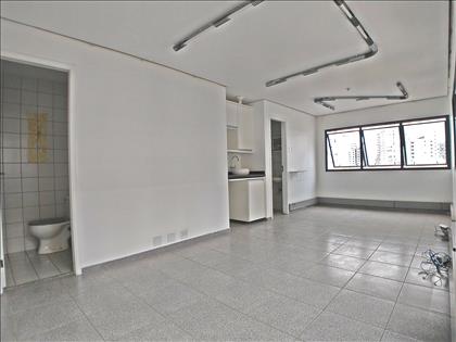 SALA COM COPA E 02 LAVABOS