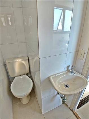 BANHEIRO DE SERVIÇO 