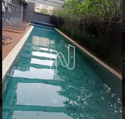 PISCINA 
