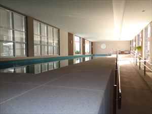 PISCINA 