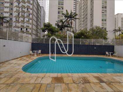 PISCINA 