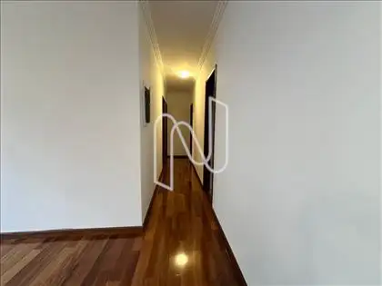 HALL DOS DORMITORIOS 