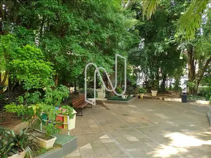 ÁREA COMUM - JARDINS 