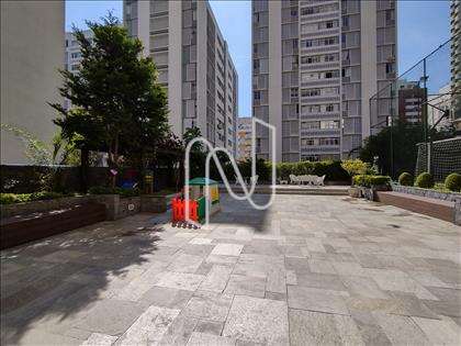 PLAYGROUND 