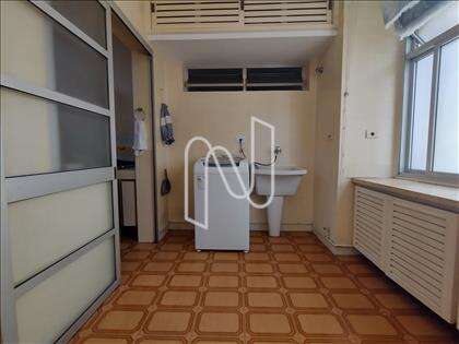 ÁREA DE SERVIÇO COM QUARTO E BANHEIRO 