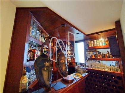 Bar 