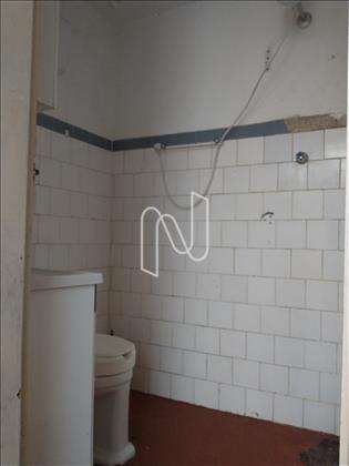 banheiro de serviço