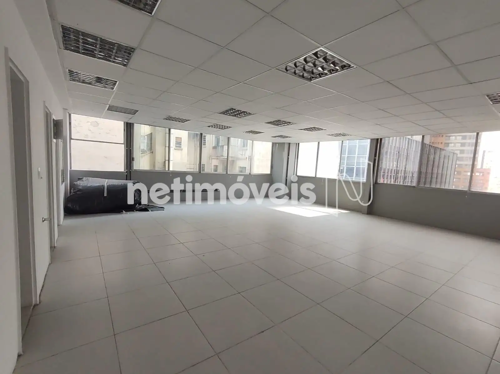  Sala Ampla